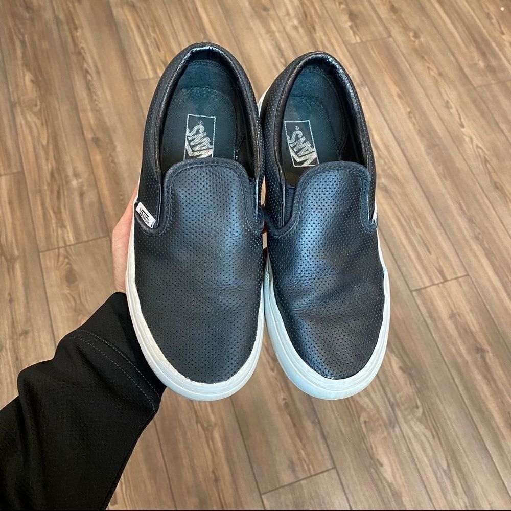 Vans perforated Leather Size 3